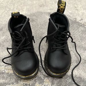 Toddler kids Dr martens 1460 I Softy T lace up boot  US 4